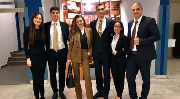 OUR STUDENTS WIN THE BIG DEAL COMPANY LAW COMPETITION
